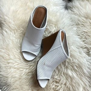 REACTION KENNETH COLE wedge